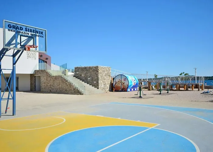 House Poets Street In Old Vakantiehuis